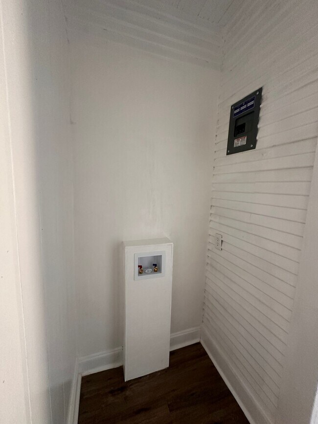 Foto del edificio - 148 Princeton St