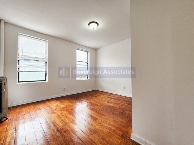 Foto del edificio - 3620 Broadway