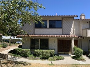Building Photo - 9802 Mammoth Dr