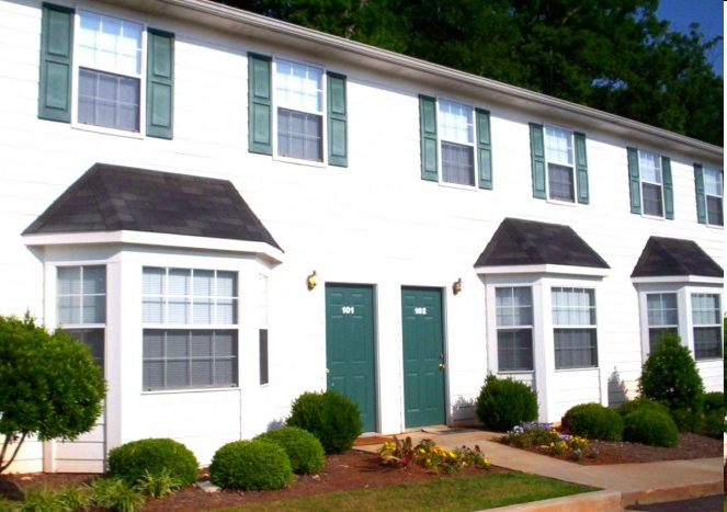 Primary Photo - Arbor Creek Apartments