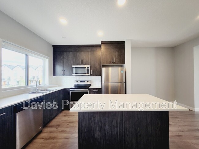 Photo du bâtiment - 1010 Rabbit Hill Rd SW