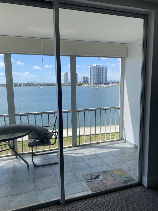 2920 Point East Dr Unit n204, Aventura, FL 33160 - Condo for Rent in ...