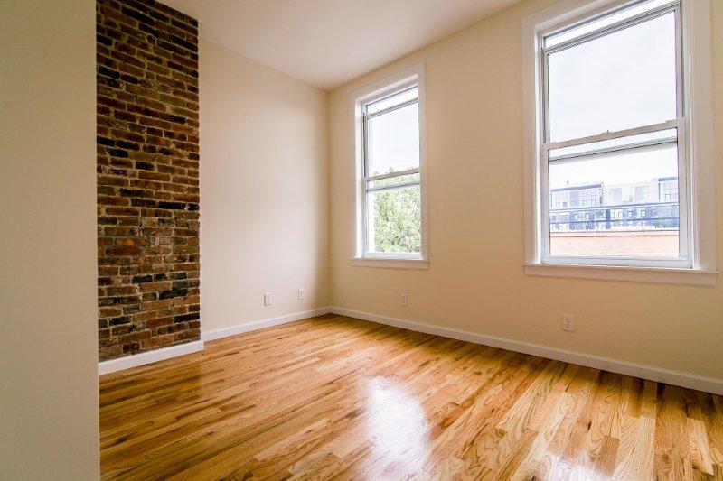Primary Photo - 277 Driggs Ave