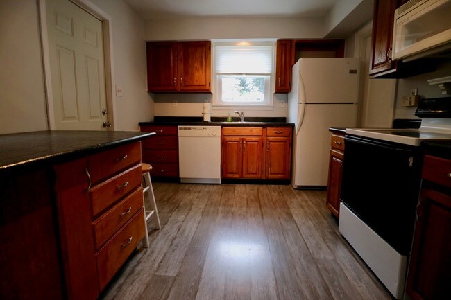 cocina - 1212 Love St