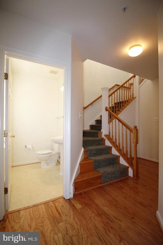 Primary Photo - 5851 Pearson Ln