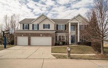 Building Photo - 811 Wheaton Way
