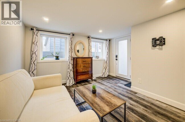 Photo du bâtiment - 604 Guelph St