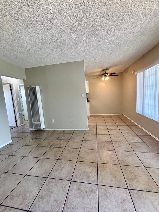 Building Photo - 530 N Anna Dr