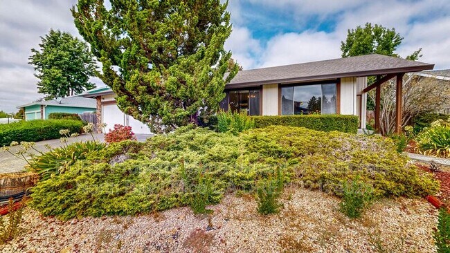 Foto del edificio - 670 Hudis St