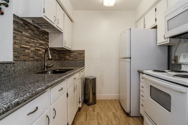 Photo - 2125 Augusta Dr Townhome