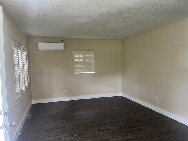 Foto del edificio - 3616 E Shadowlawn Ave