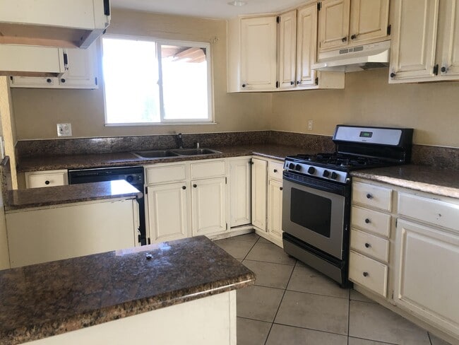 Building Photo - 7701 Rotherton Way