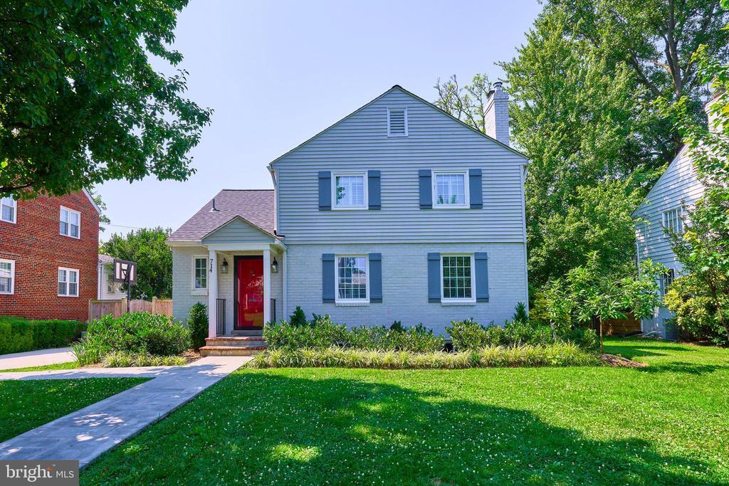 Foto principal - 714 Grand View Dr