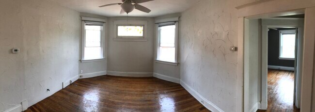 Living Room - 124 16th St