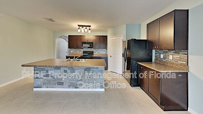 Foto del edificio - 4615 NE 27th St