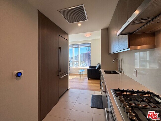 Foto del edificio - 889 Francisco St