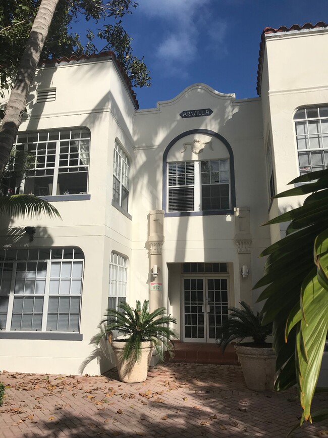 Foto del edificio - 1127 Euclid Ave