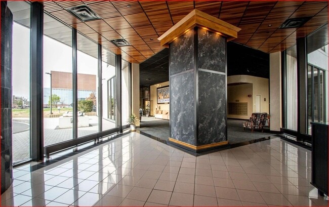 Building Photo - 125 SW Jefferson Ave