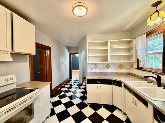Foto del edificio - Charming 1925 Hillside Bungalow | Downtown Colorado Springs