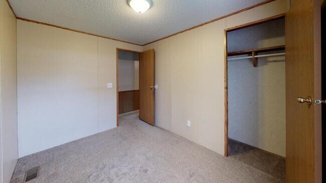 Foto del edificio - 138 American Ave