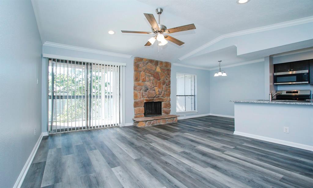Foto principal - 17331 Red Oak Dr