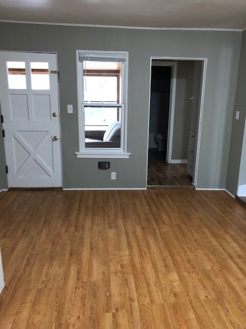 Building Photo - 718 3rd St NW