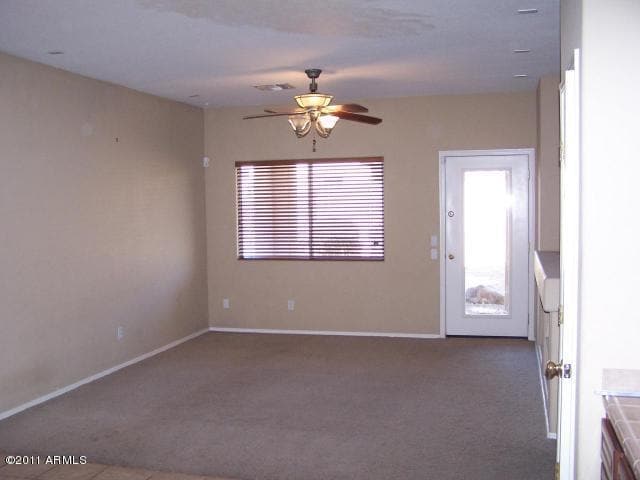 Foto del edificio - 12522 W Jefferson St