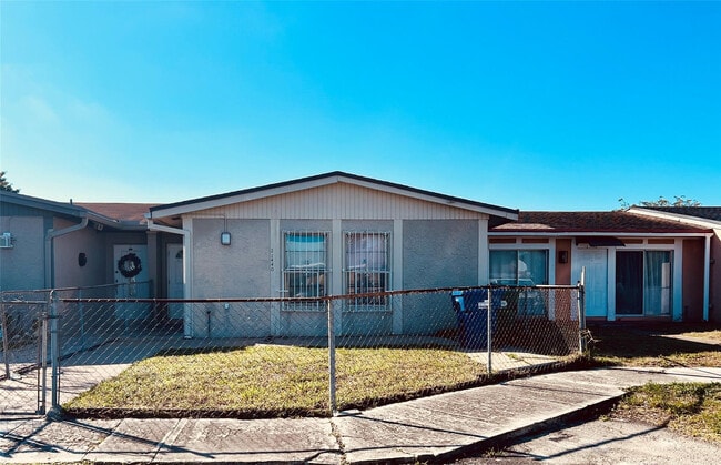 Building Photo - 21440 NW 40th Cir Ct