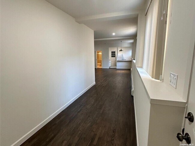 Foto del edificio - 231 Laurel Rd