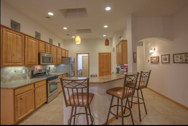 Building Photo - 6531 Agave Verde Way NE