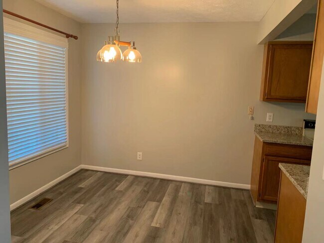 Building Photo - 1071 Crisfield Dr