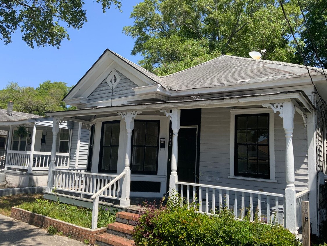 Primary Photo - MOVE IN SPECIAL-DOWNTOWN WILMINGTON - 3 Be...