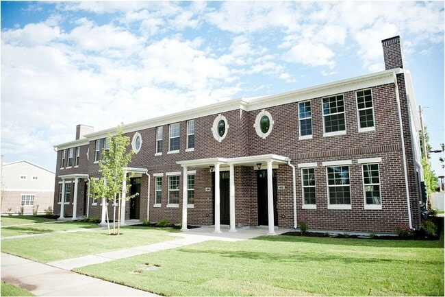 Photo - 390 W 200 N (Bountiful, UT) Townhome