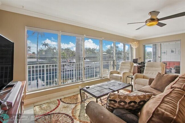 Building Photo - 180 Isle of Venice Dr
