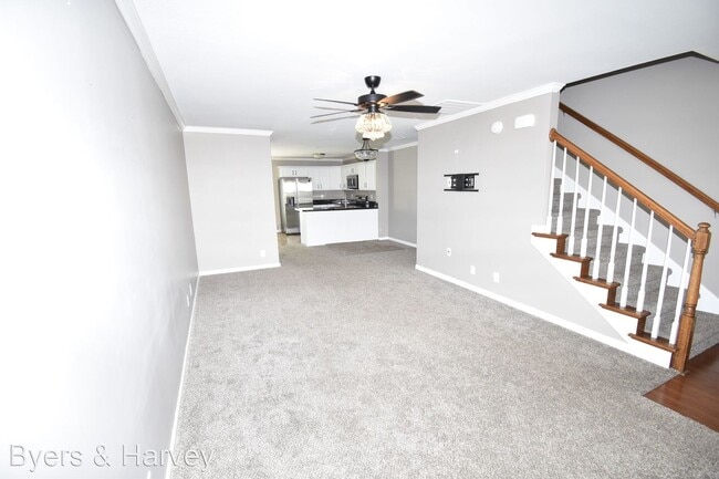 Building Photo - 2 br, 2.5 bath House - 306 Sam Houston Circle