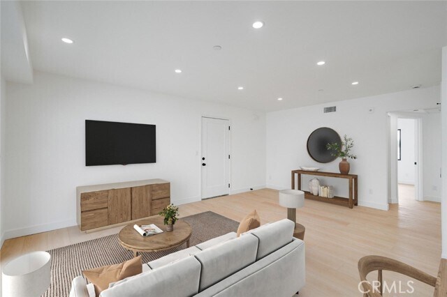 Building Photo - 1334 9th St