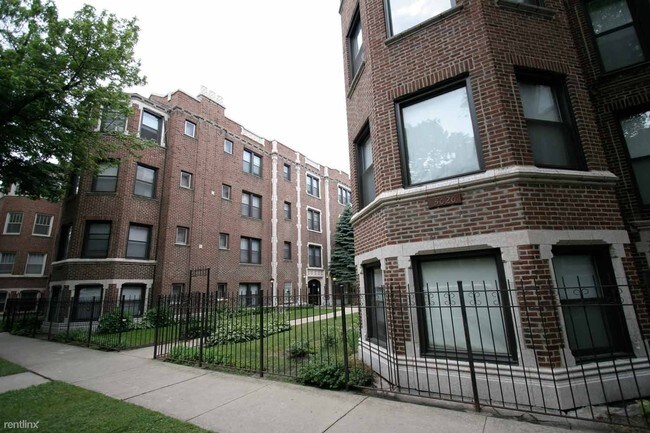 Building Photo - 5046 S Woodlawn Ave