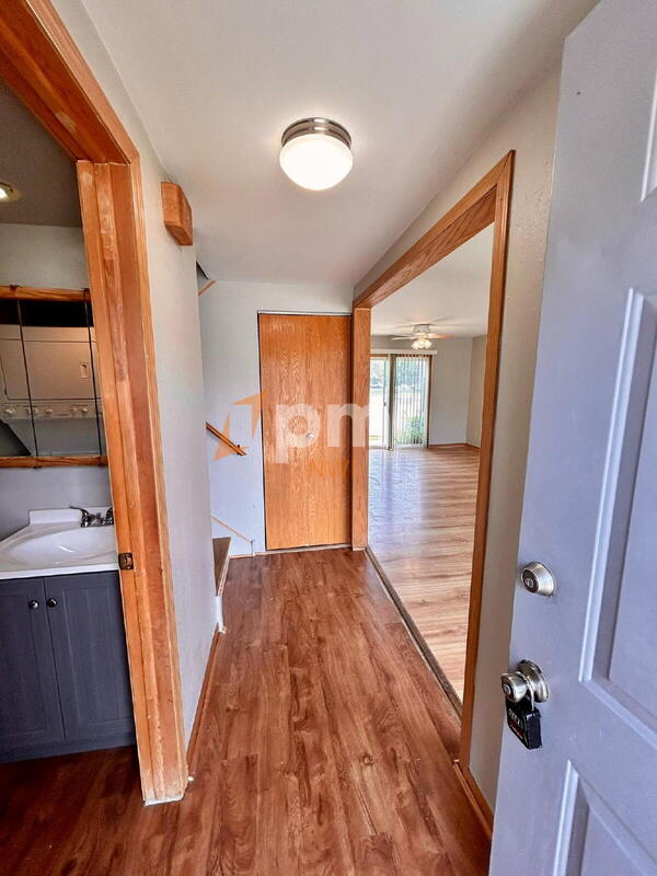 Building Photo - 6059 Delaware Dr