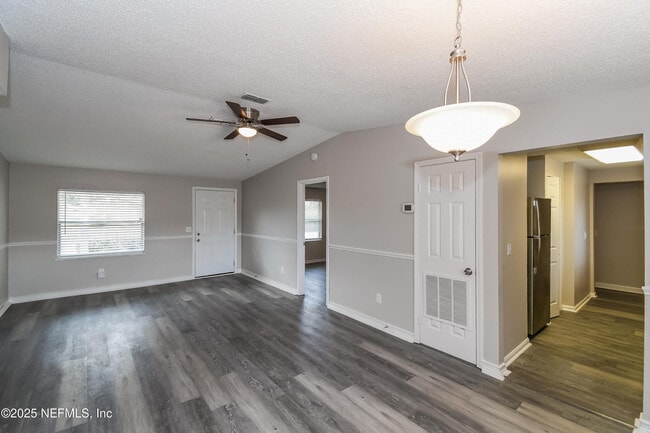 Foto del edificio - 2231 Blyth Ct