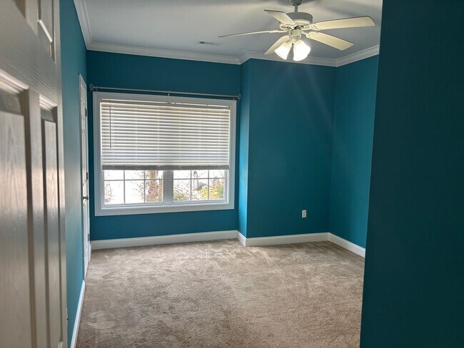 Foto del edificio - 2073 Silvercrest Dr