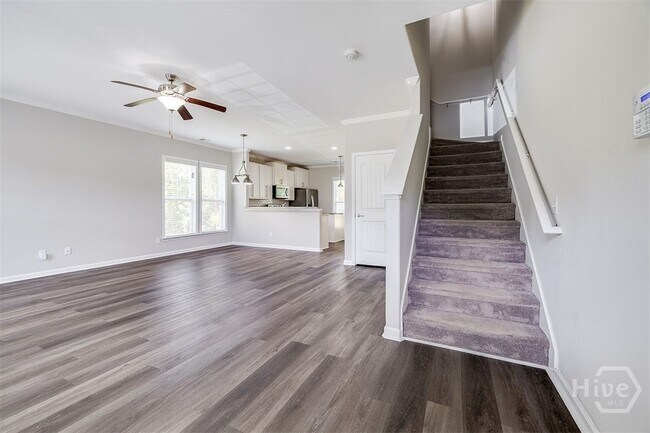 Foto del edificio - 345 Sonoma Dr