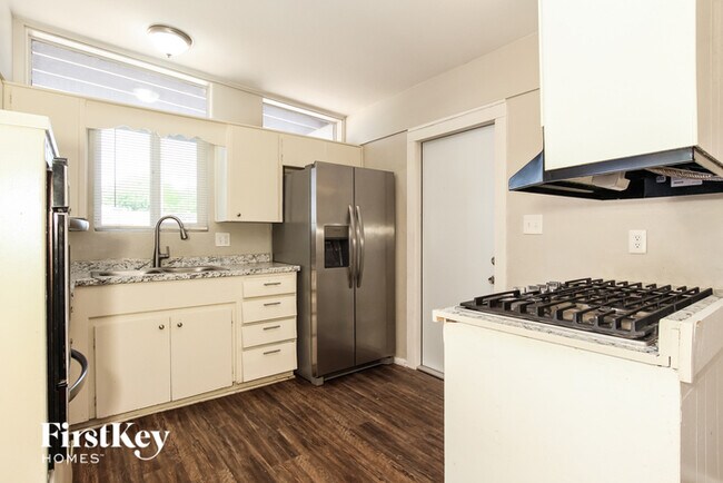 Foto del edificio - 8830 N 37th Ave