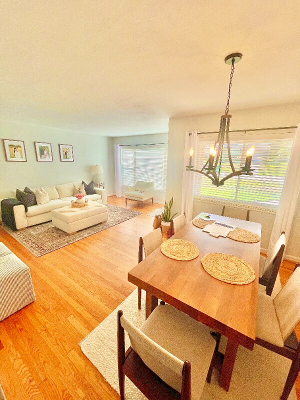 Foto del edificio - 1500 Pinetree Ln