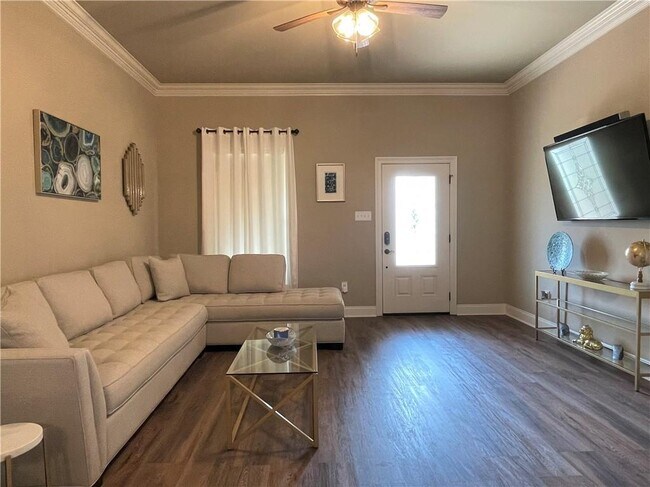 Foto del edificio - 70404 Chambly Ct