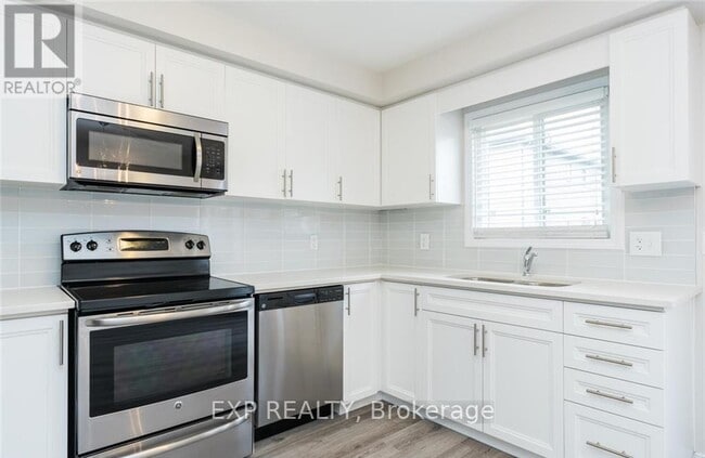 Building Photo - 3200 Singleton Ave