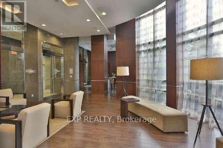 Building Photo - 330-2330 Burnhamthorpe Rd W