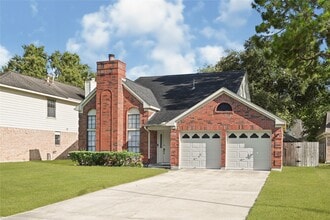Building Photo - 1555 Hillside Elm St