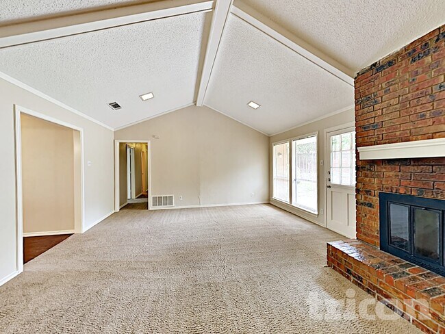 Foto del edificio - 737 SE 3rd St