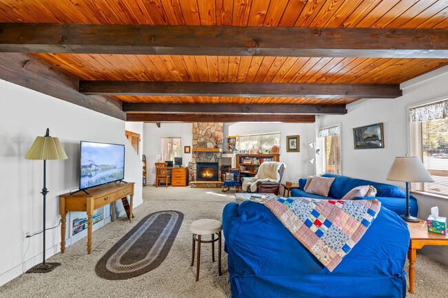 Photo - 3 bedroom, 2 bathroom, Spacious Scenic Munds Park Home!