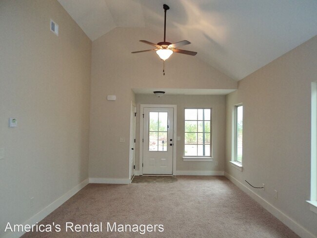 Building Photo - 3 br, 2 bath House - 824 Kent Drive